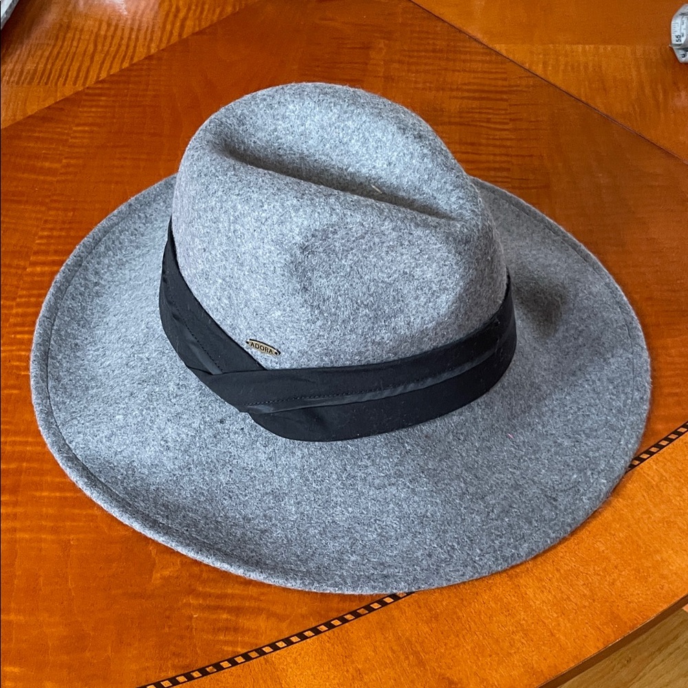 NWT ADORA Gray Fedora with Black Band adjustable inside 4 inch rim